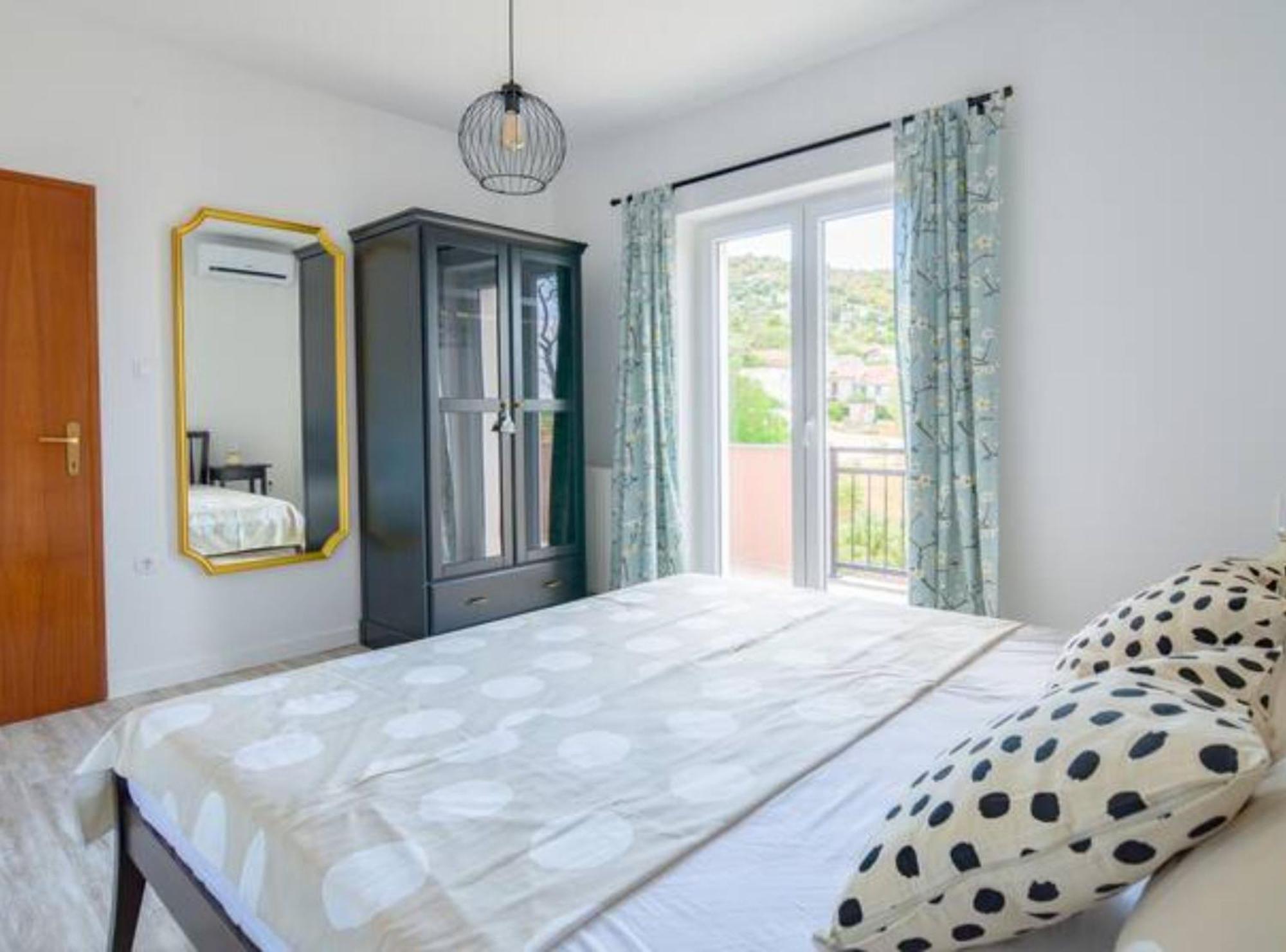 Apartment Villa Troskot Pirovac Zewnętrze zdjęcie